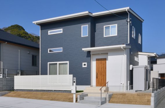 延床30坪に感じさせない広い二階建ての家